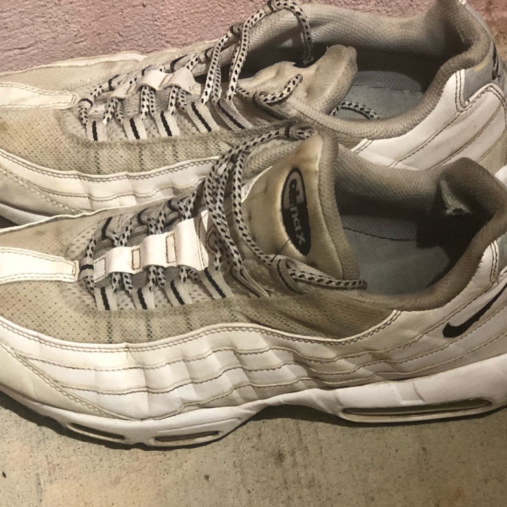White Air Max 95s